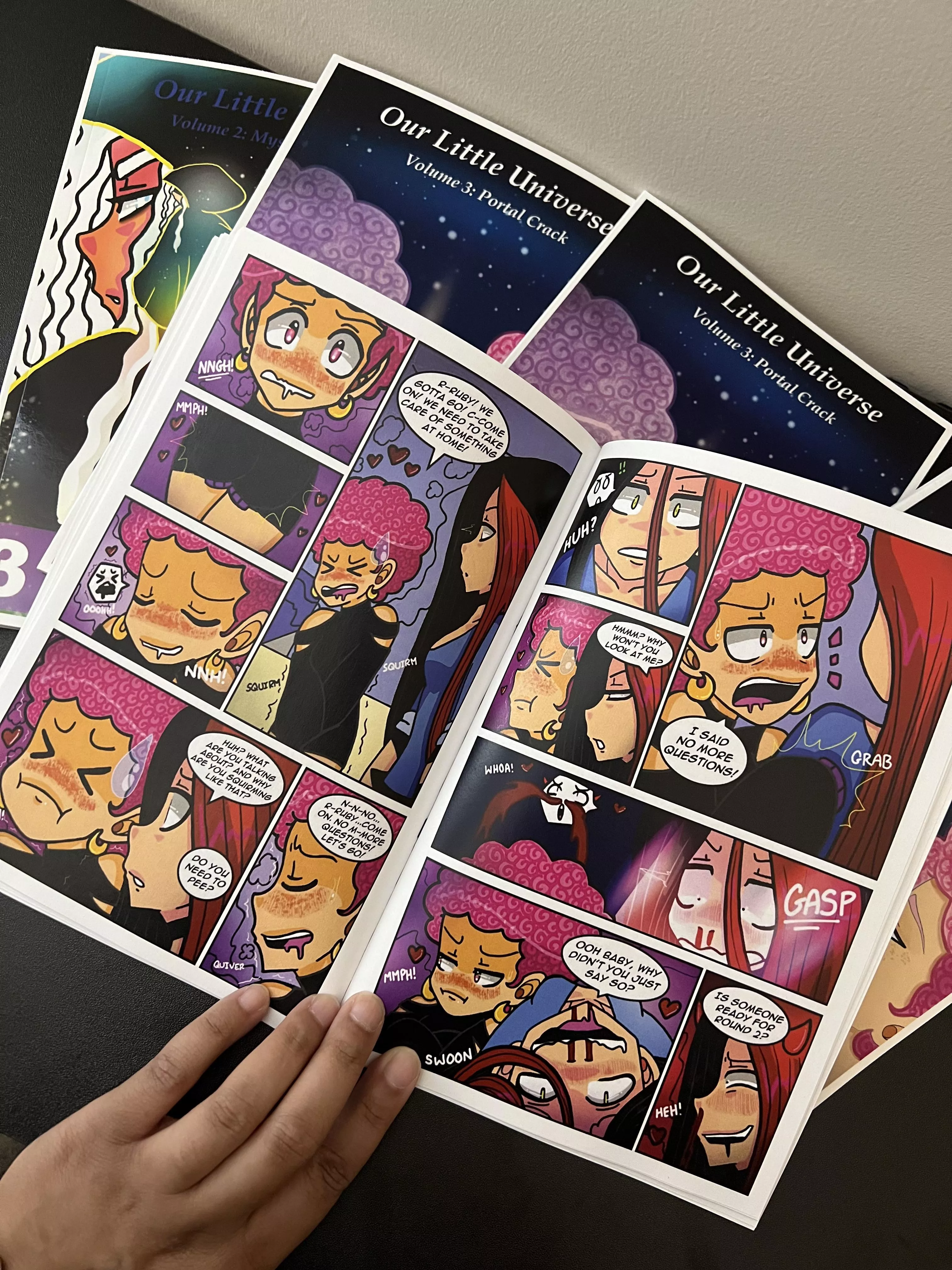 [Original][Our Little Universe] so cool to have my yuri comic series in physical form now!😍