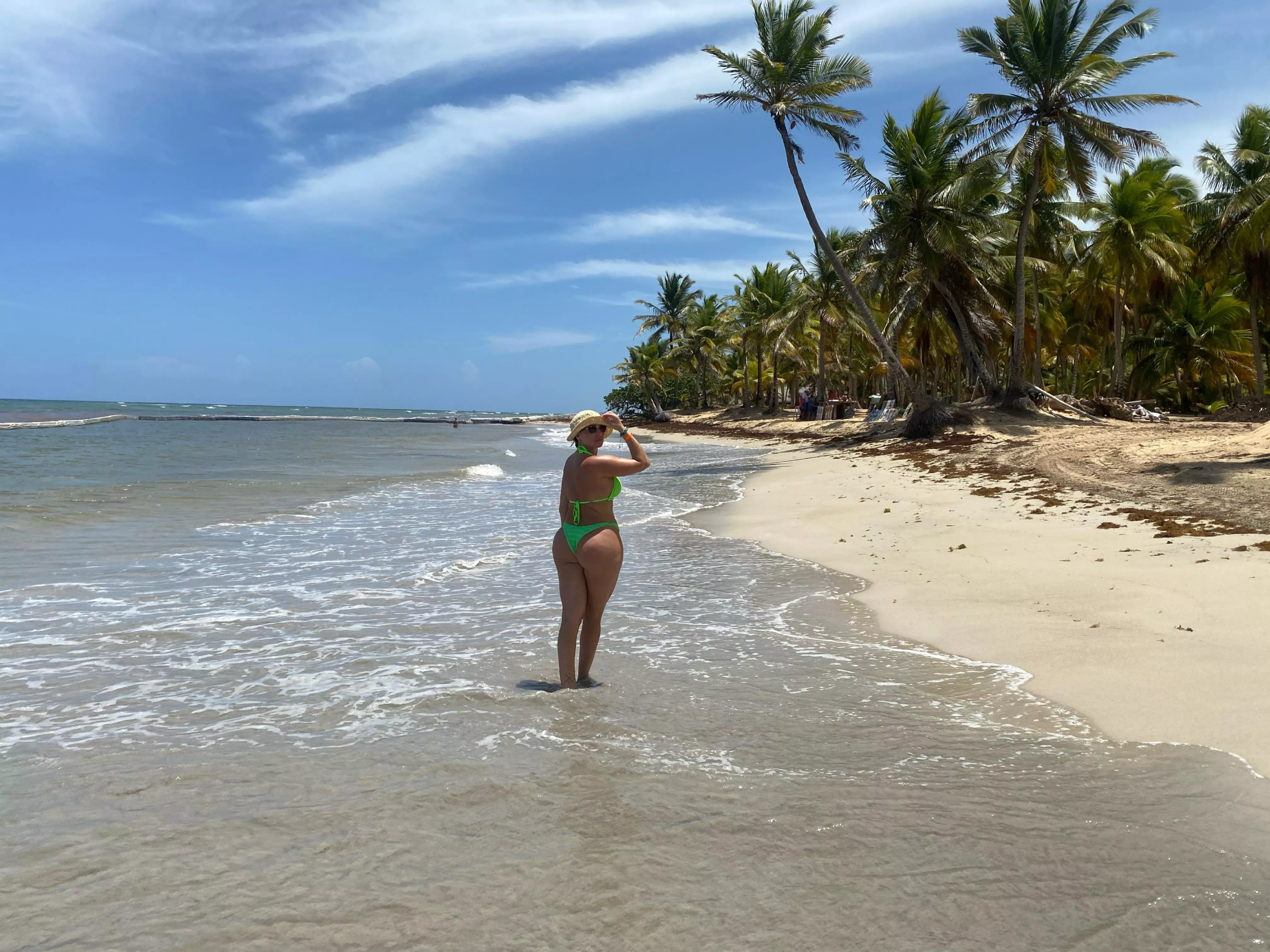 Palm trees, peaches and beaches