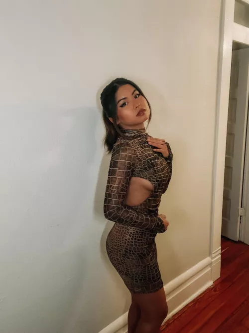 Serving a tiny bit of side boob