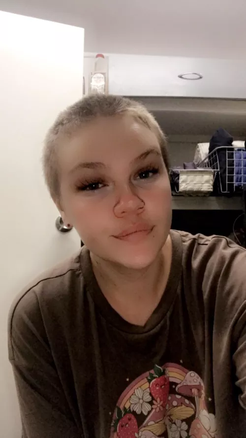 Stay trippy little hippy 🧚‍♂️