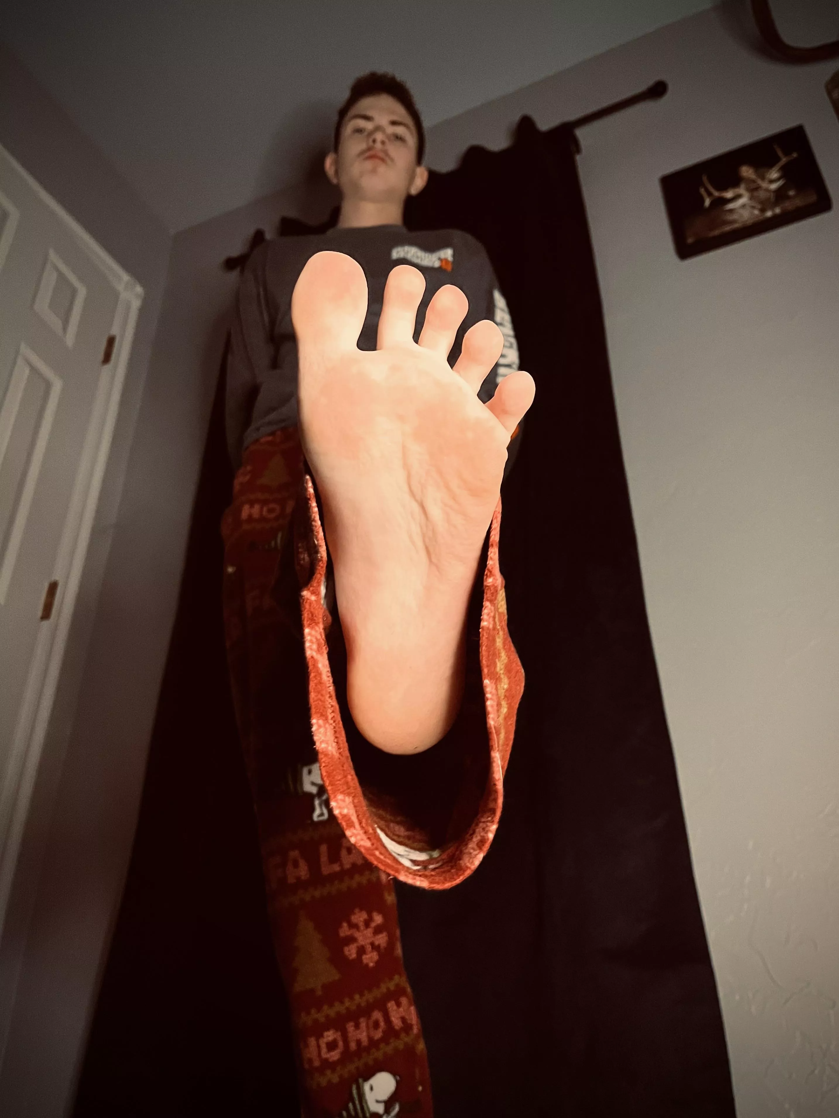 Stop gooning and serve