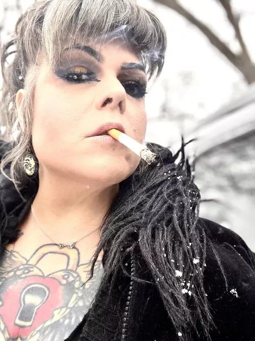 Trying a new look out💋