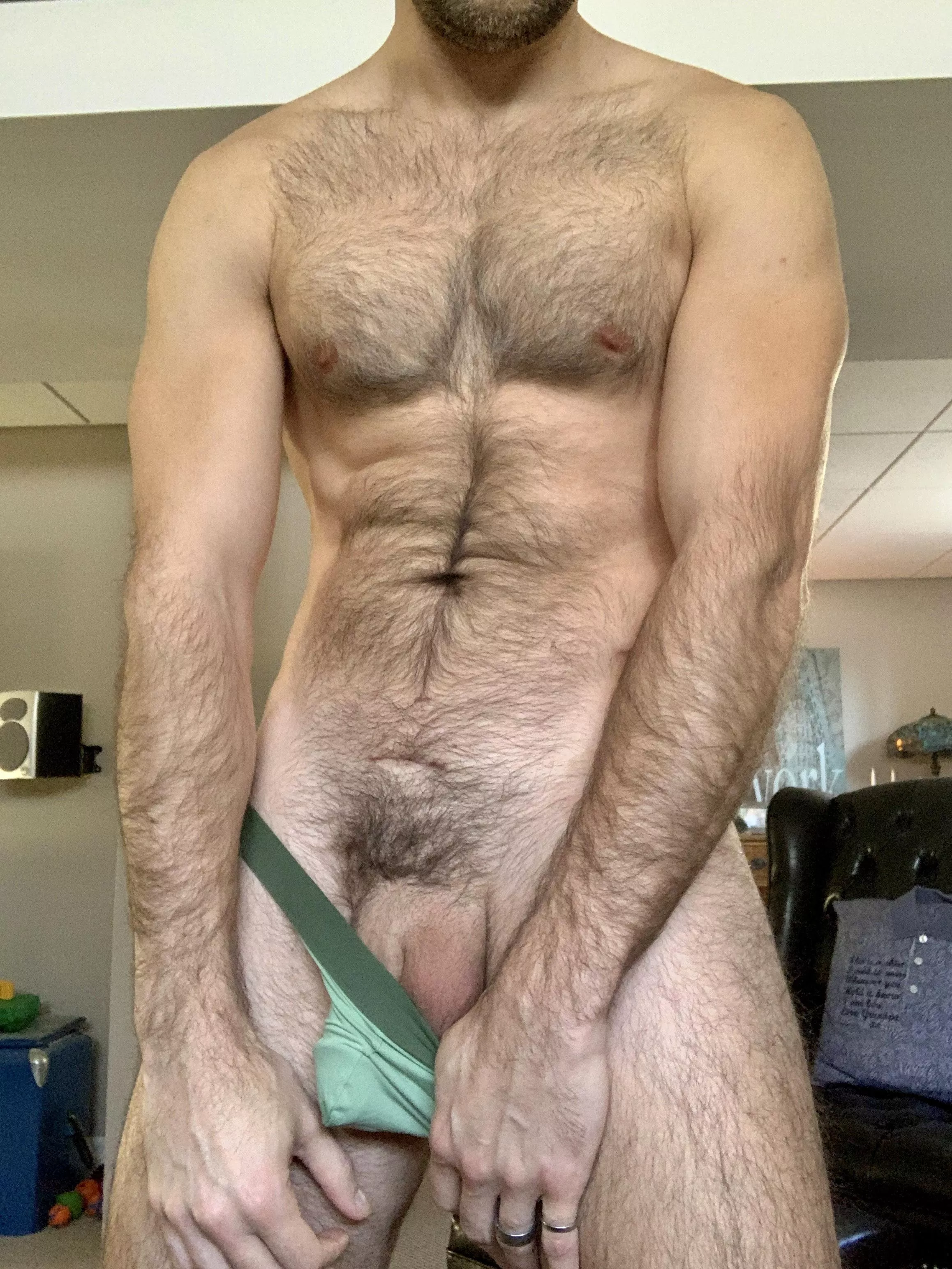 Wanna come and cuddle up with me? I promise I’ll be gentle, unless you like it rough…