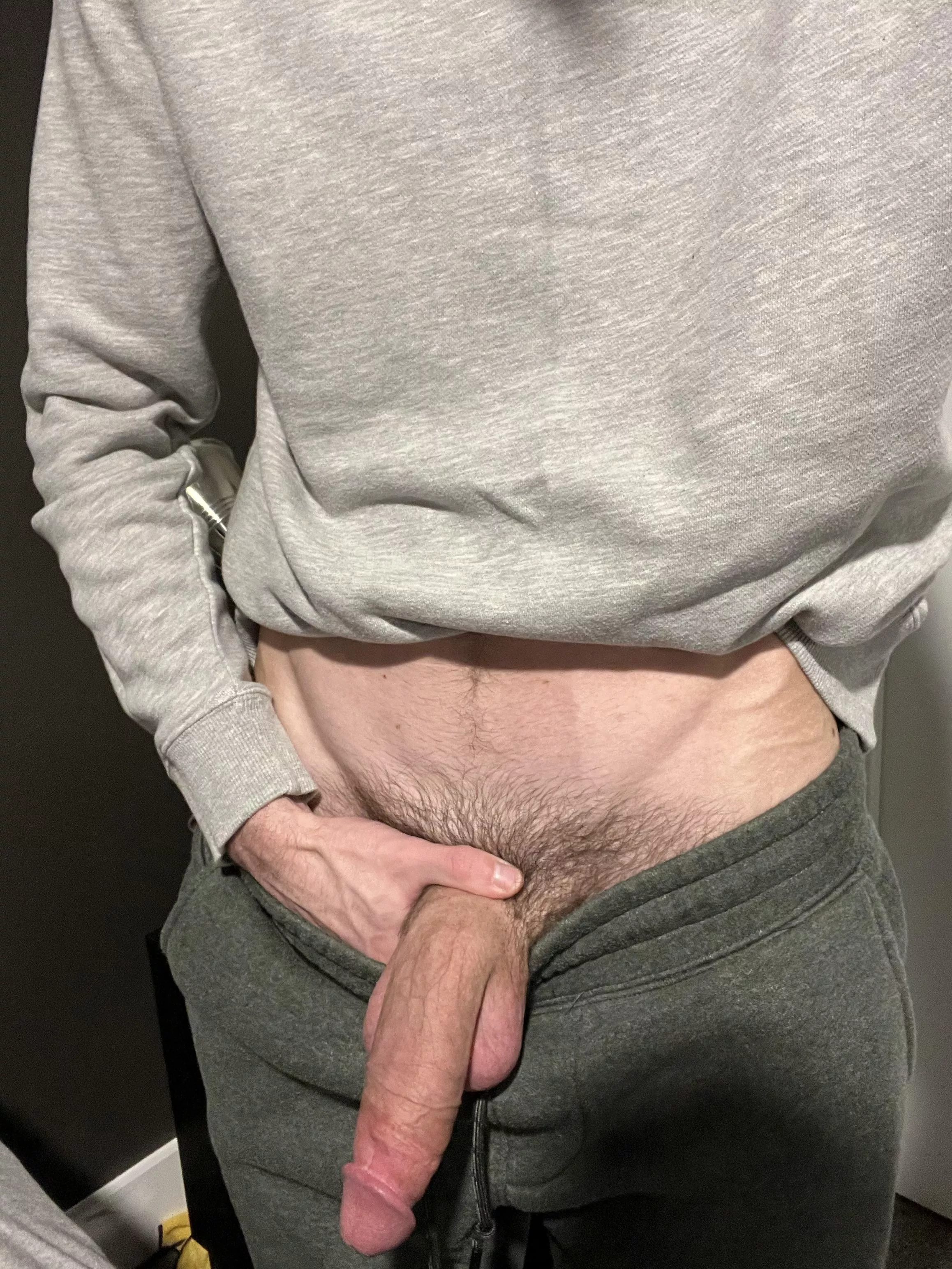 Who wants a fat heavy cock in their mouth