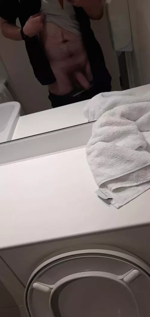 🍆🍆 wish I was bigger