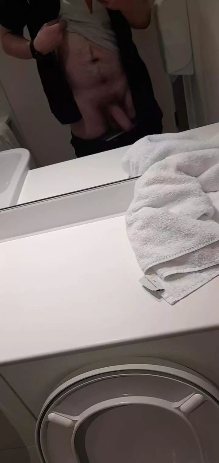 🍆🍆 wish I was bigger