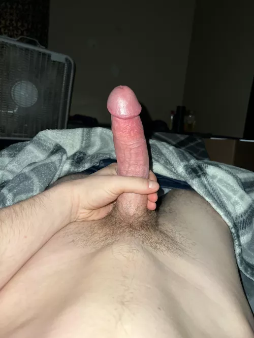 Woke up horny af… can someone help me🥵 DM’s open