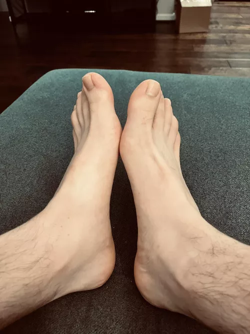 Worship ready 😏🦶🏼