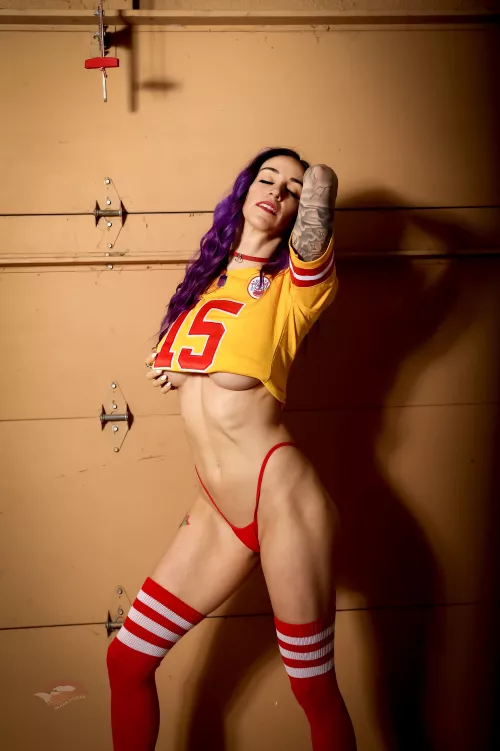 You got the Over or Underboob today?