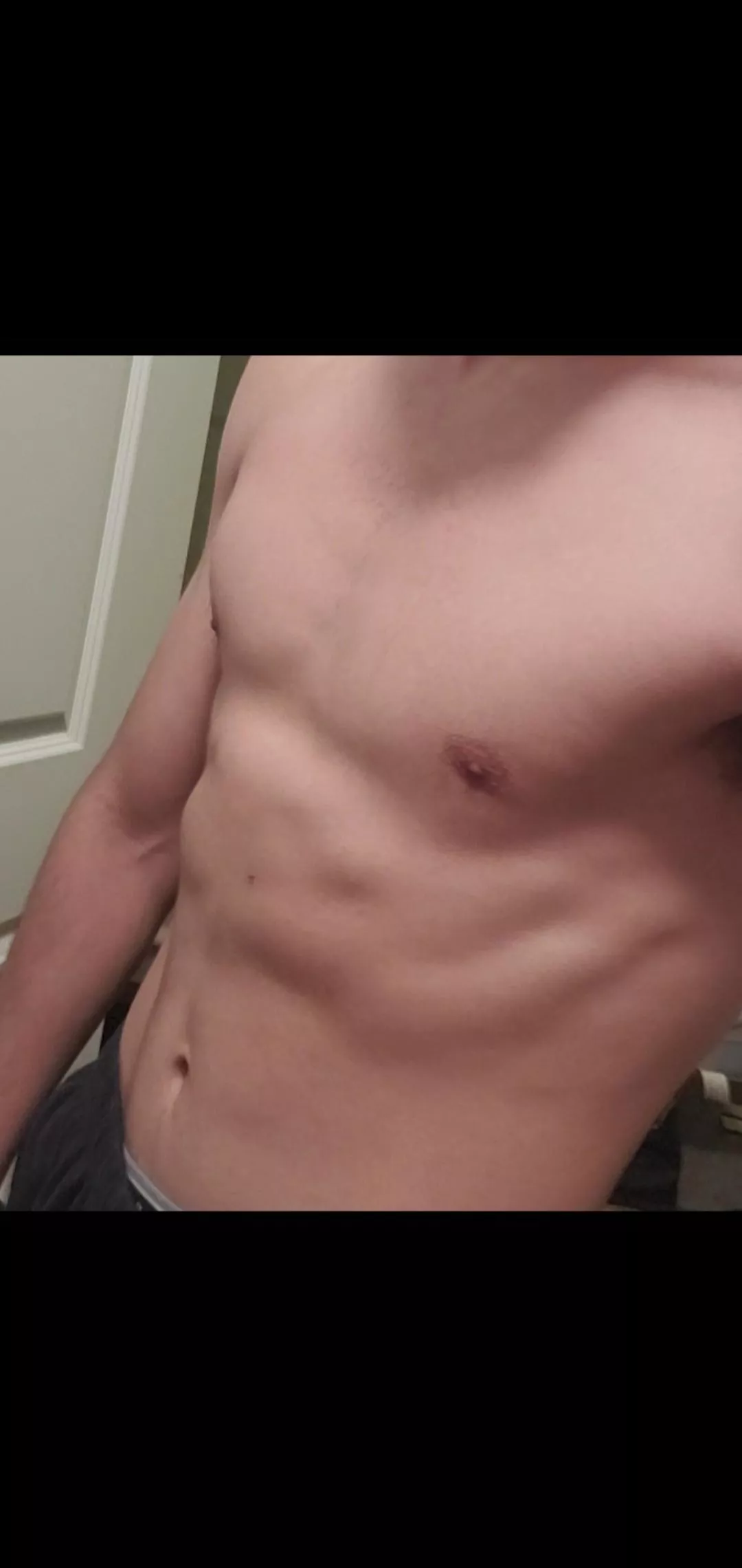 22 looking for a hotwife for my bf to knock 3