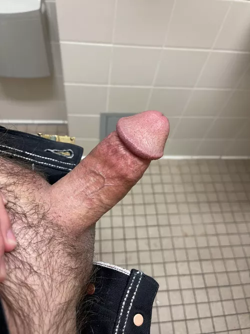 (49) Scrolling Reddit has me sneaking off to the employee bathroom. 😈💦😏