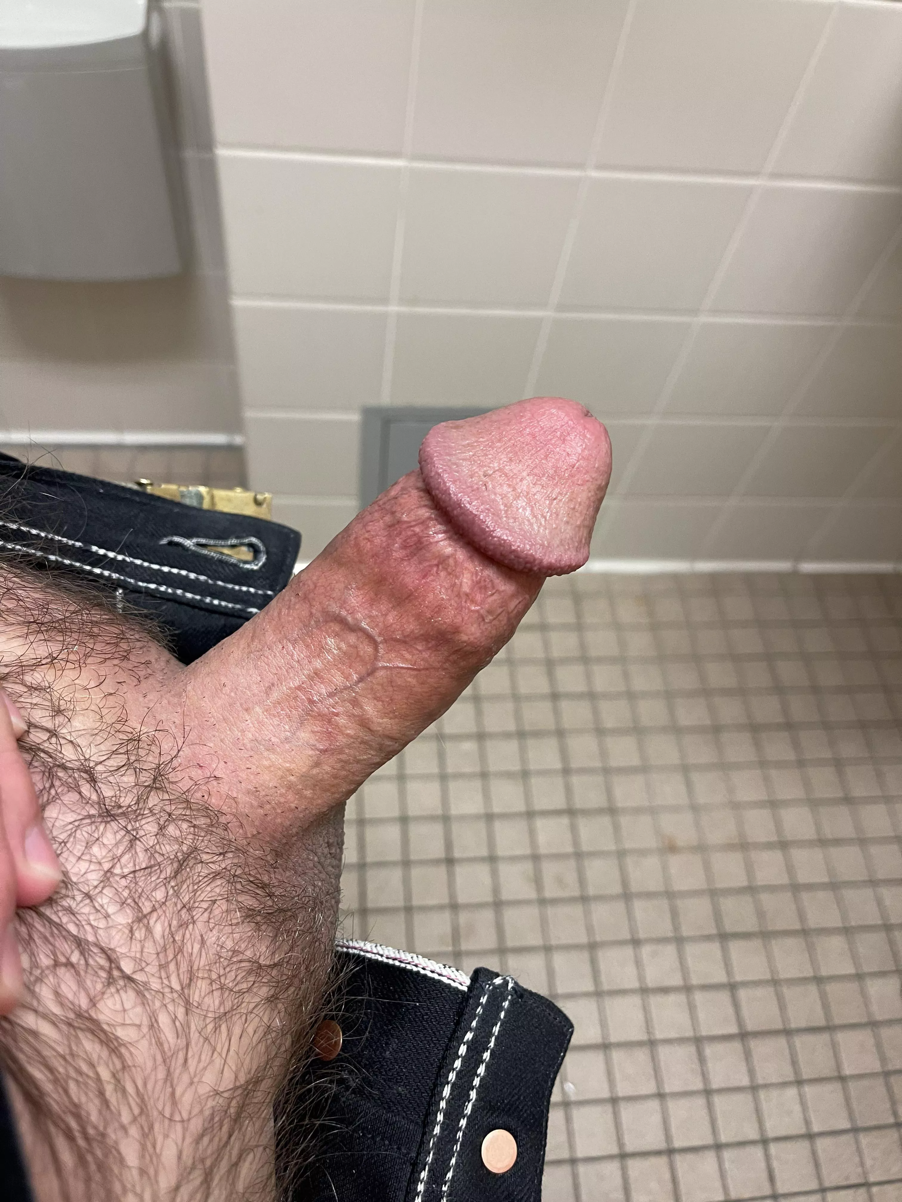 (49) Scrolling Reddit has me sneaking off to the employee bathroom. 😈💦😏