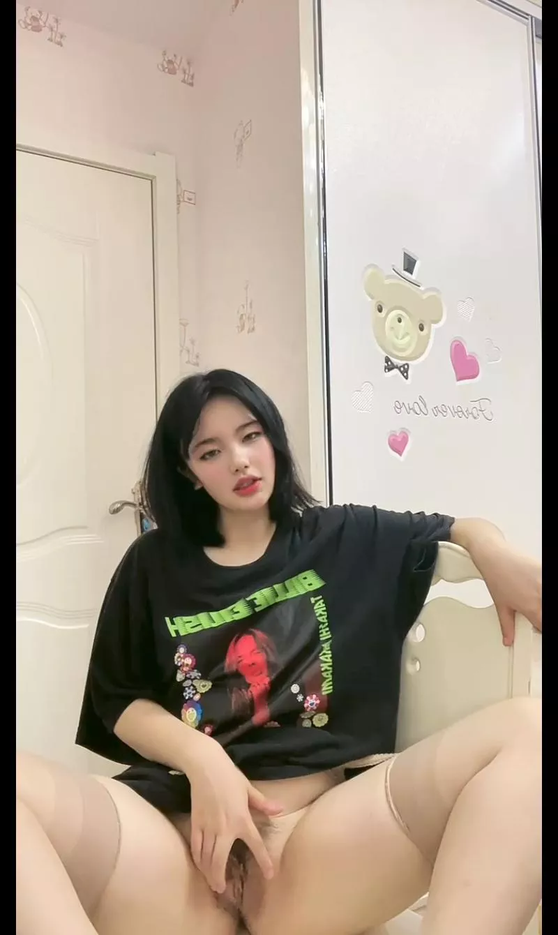 anybody know who dis is?