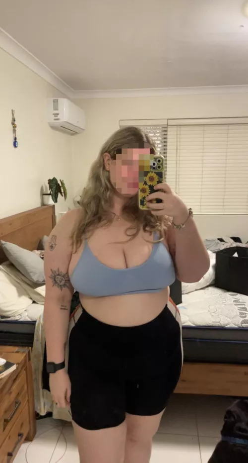 Blue looks so good on me 🌶 @kitarajade OF 30% off 🔥