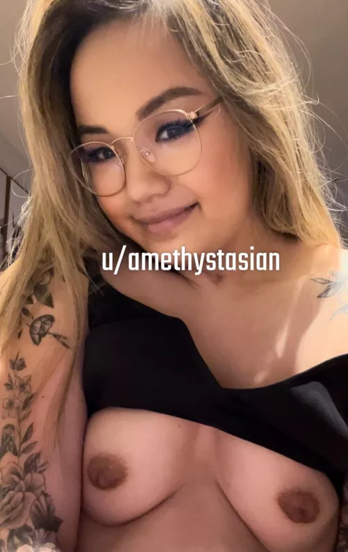 Break up with your gf, I’m bored