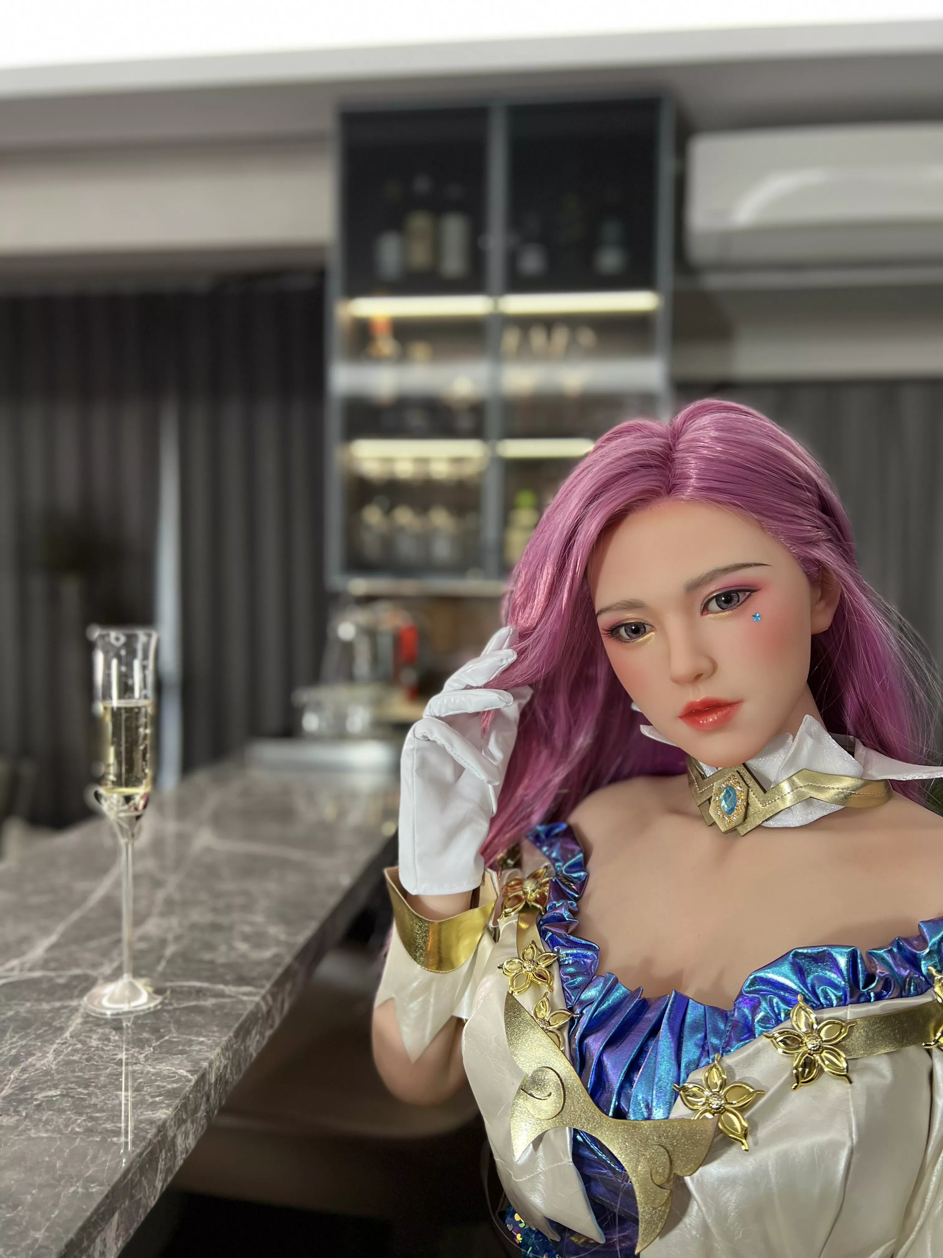 Cheers! Would you like to have a drink with me? Seraphine real doll cosplay (Realdollshub)