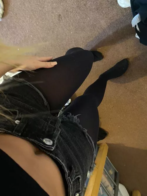 Chloe in tight shorts for me