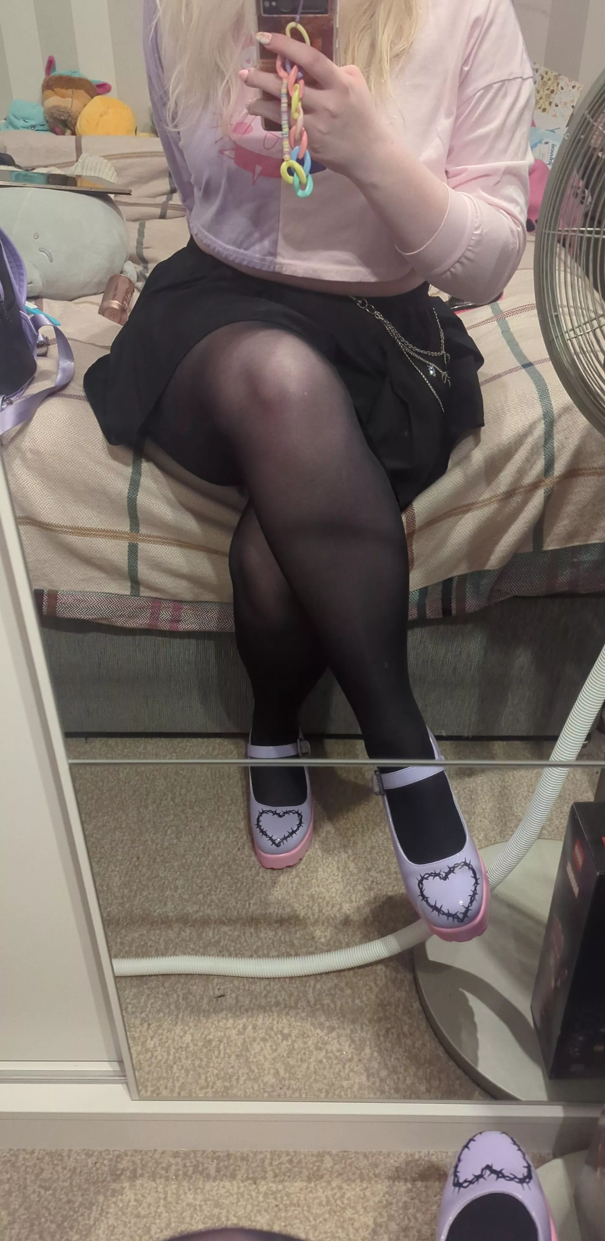 Do my legs look hot in tights? 🤤