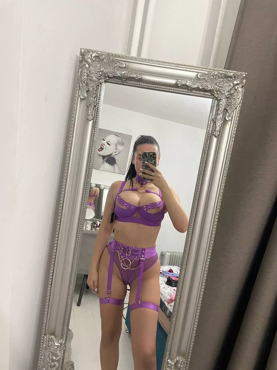 Don't judge my underwear, I just wanna be a freaky slut[f]