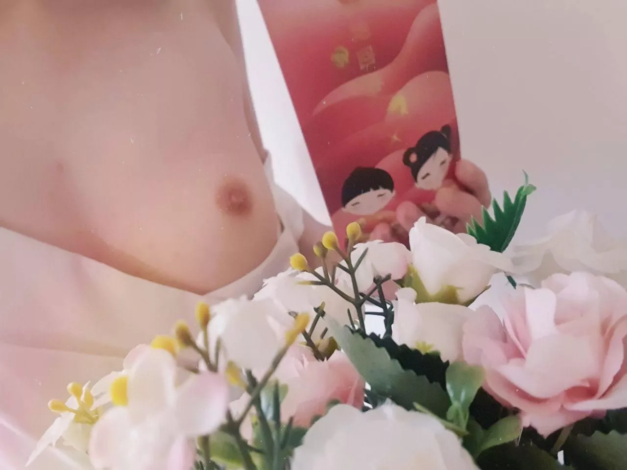 Flower ? Ang Bao ? Or boobs ?