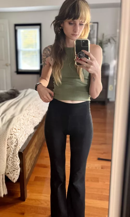 Gap in my black leggings [oc]