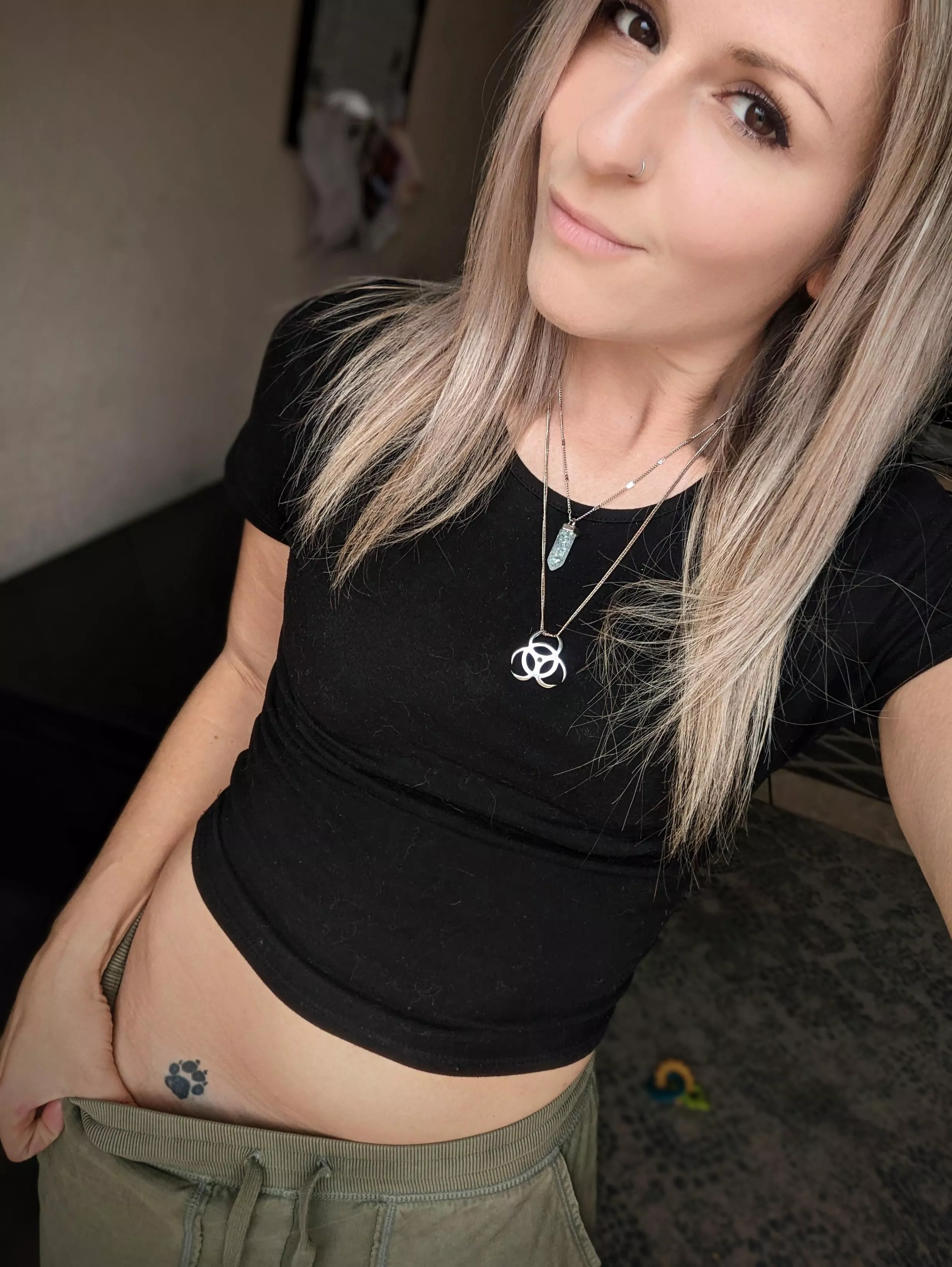 Giving you a little tattoo peak 😜