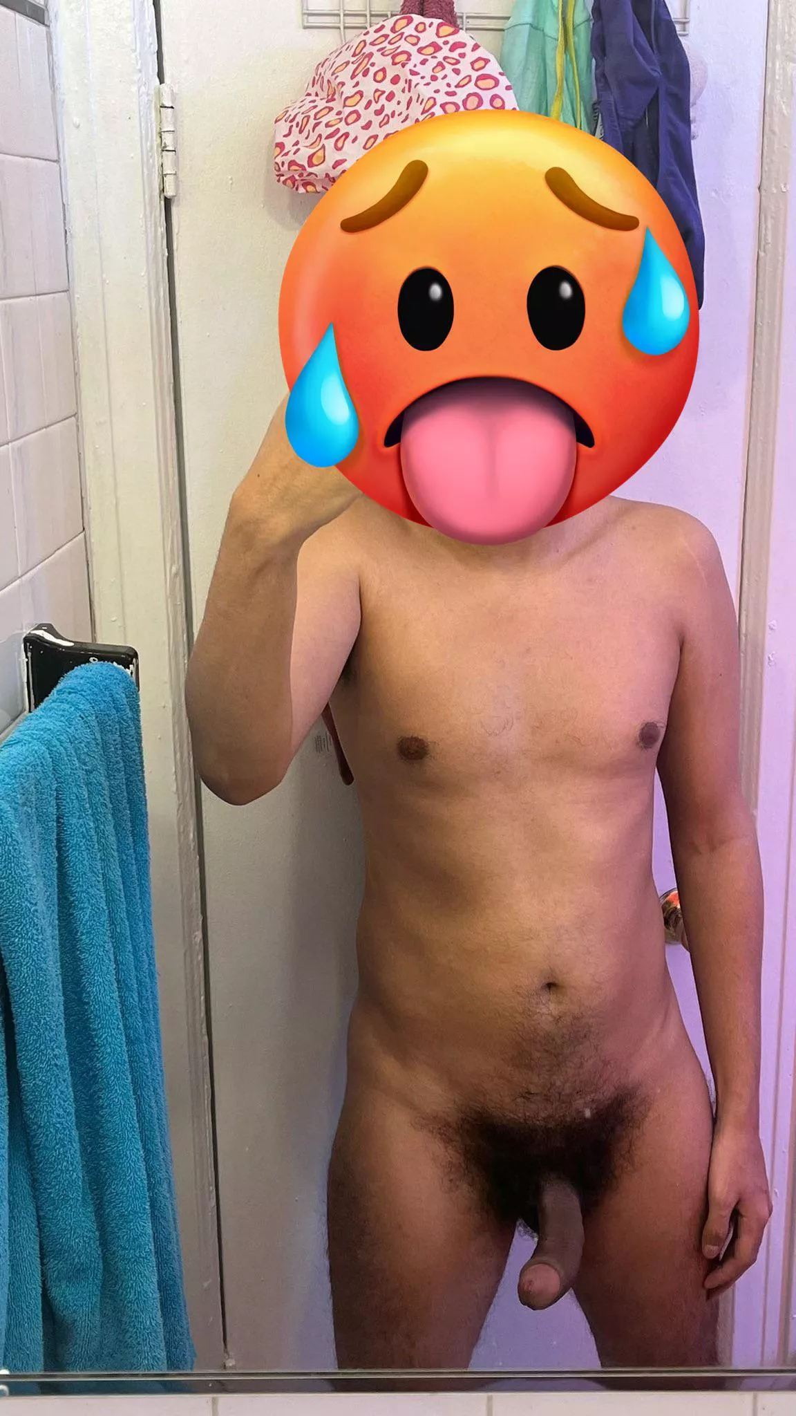 I know how bad you wanna get on your knees to suck & sniff this bushy cock!