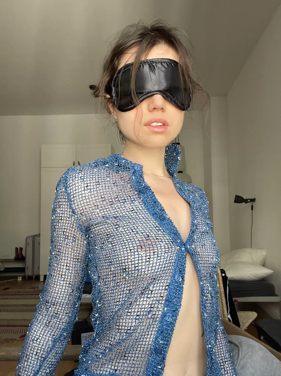 I like to play with my eyes closed