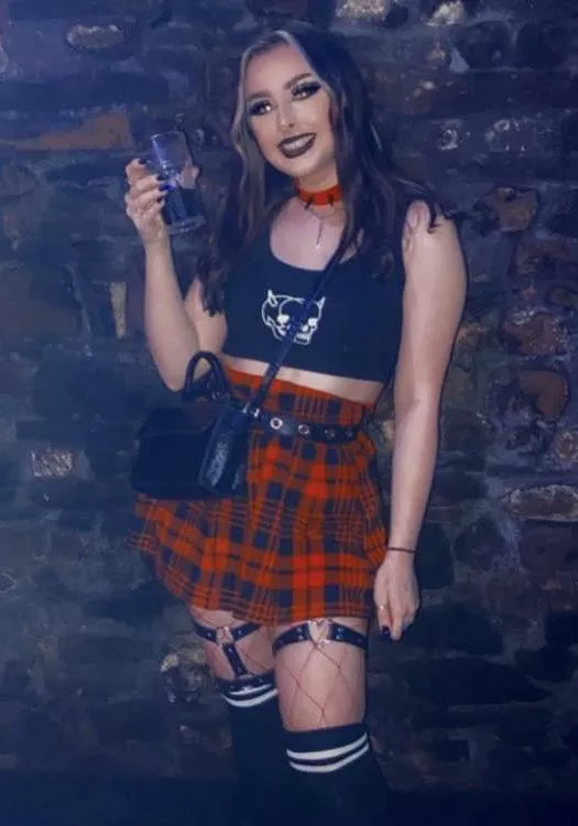 I love the skirt so much