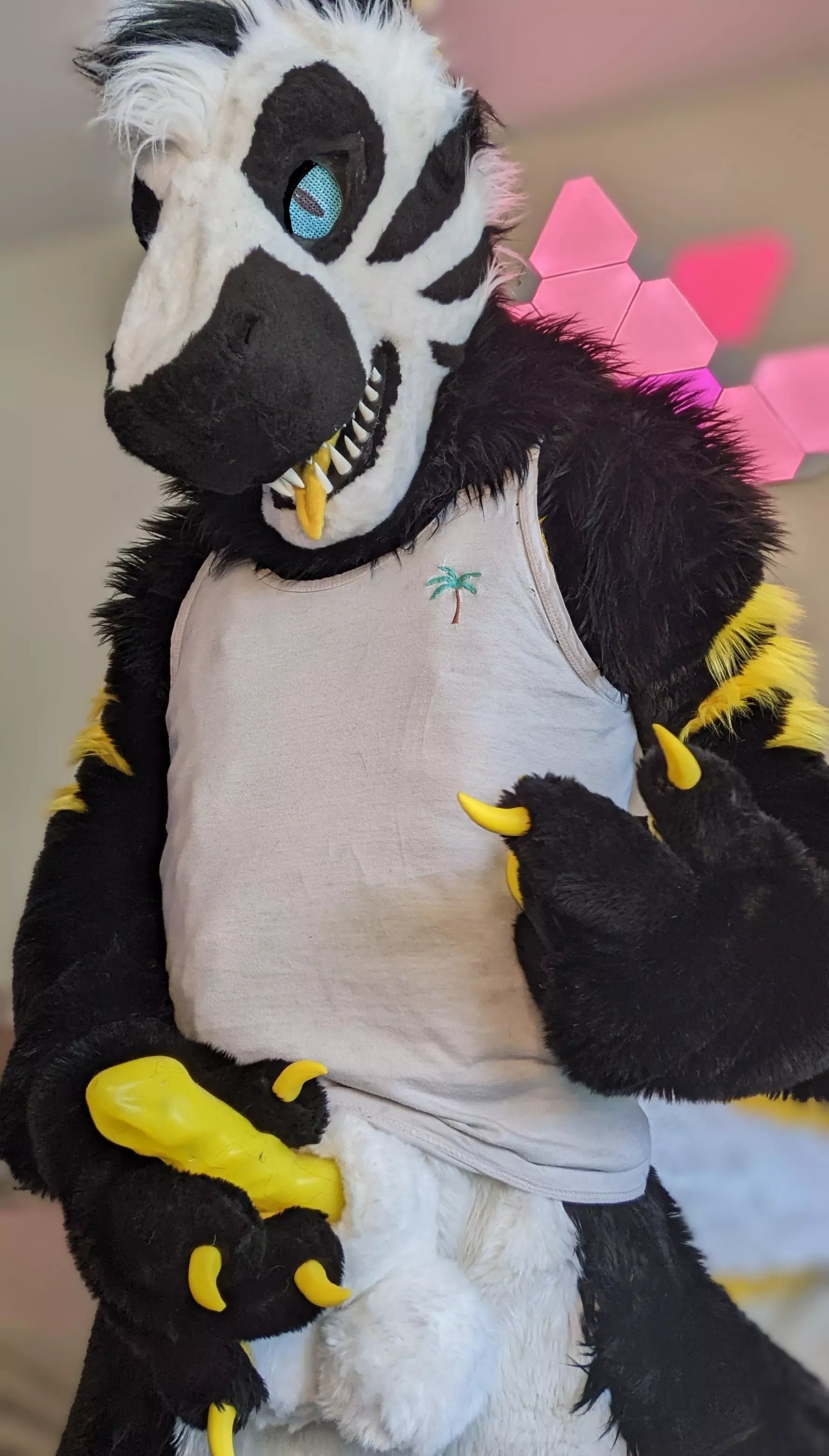 I promise it tastes like laffy taffy 😜 [M/Source: Myself]