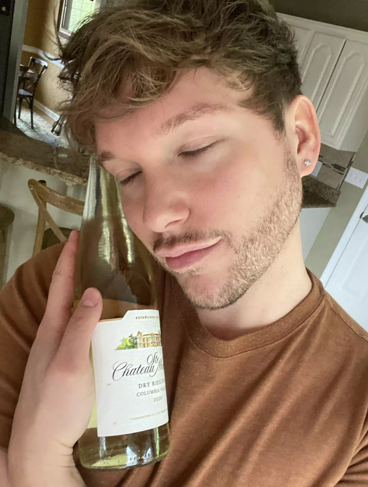 It be like that 🤣 Does anyone play WoW?