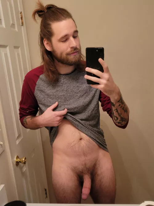 Its been a minute, but i feel comfortable enough to post again😁