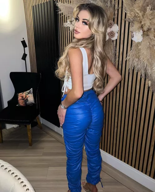 Lillie likes you looking