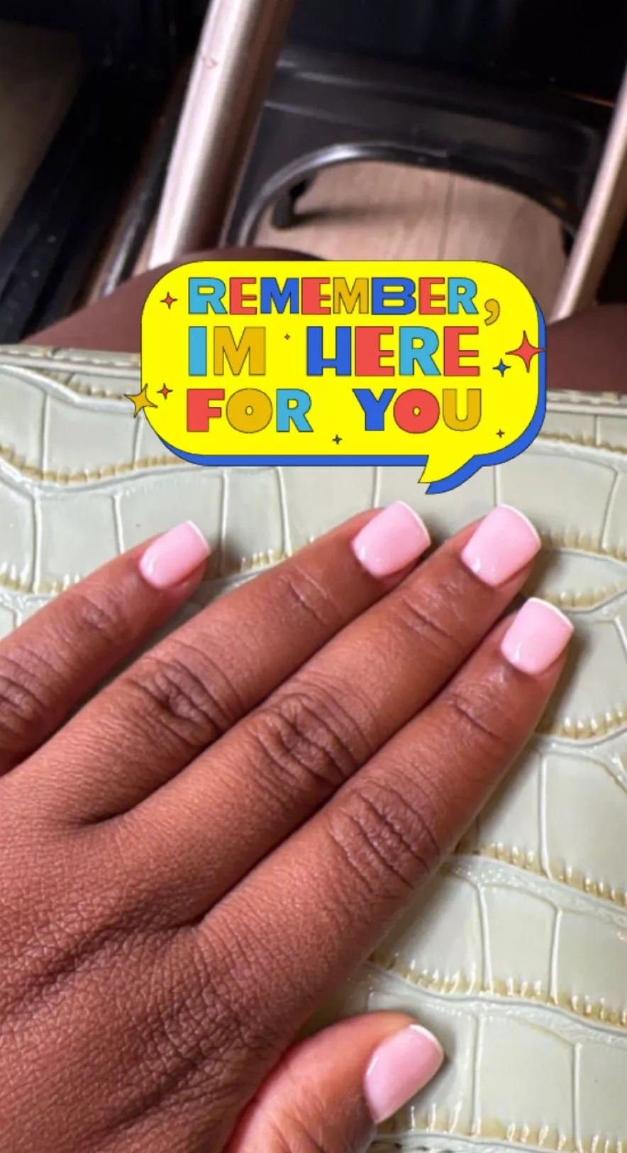 Looking around 💗 cute?