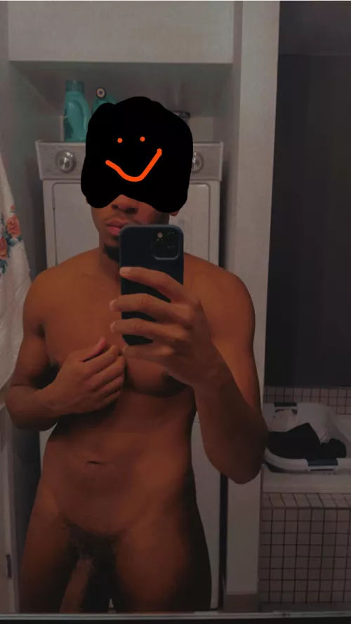 M [20] do you like my hat? Be honest