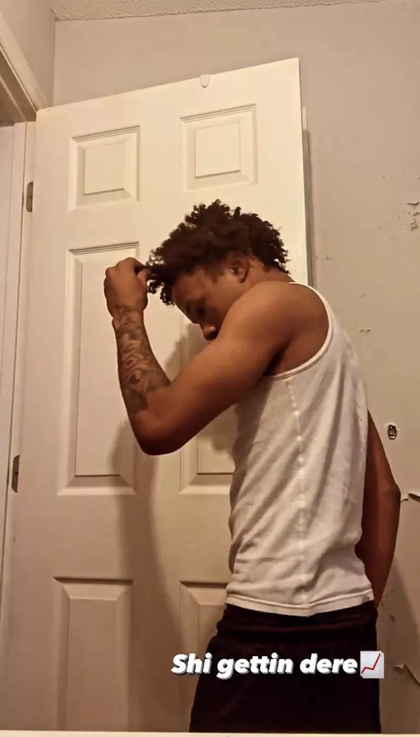 My hair is finally growing out🤣