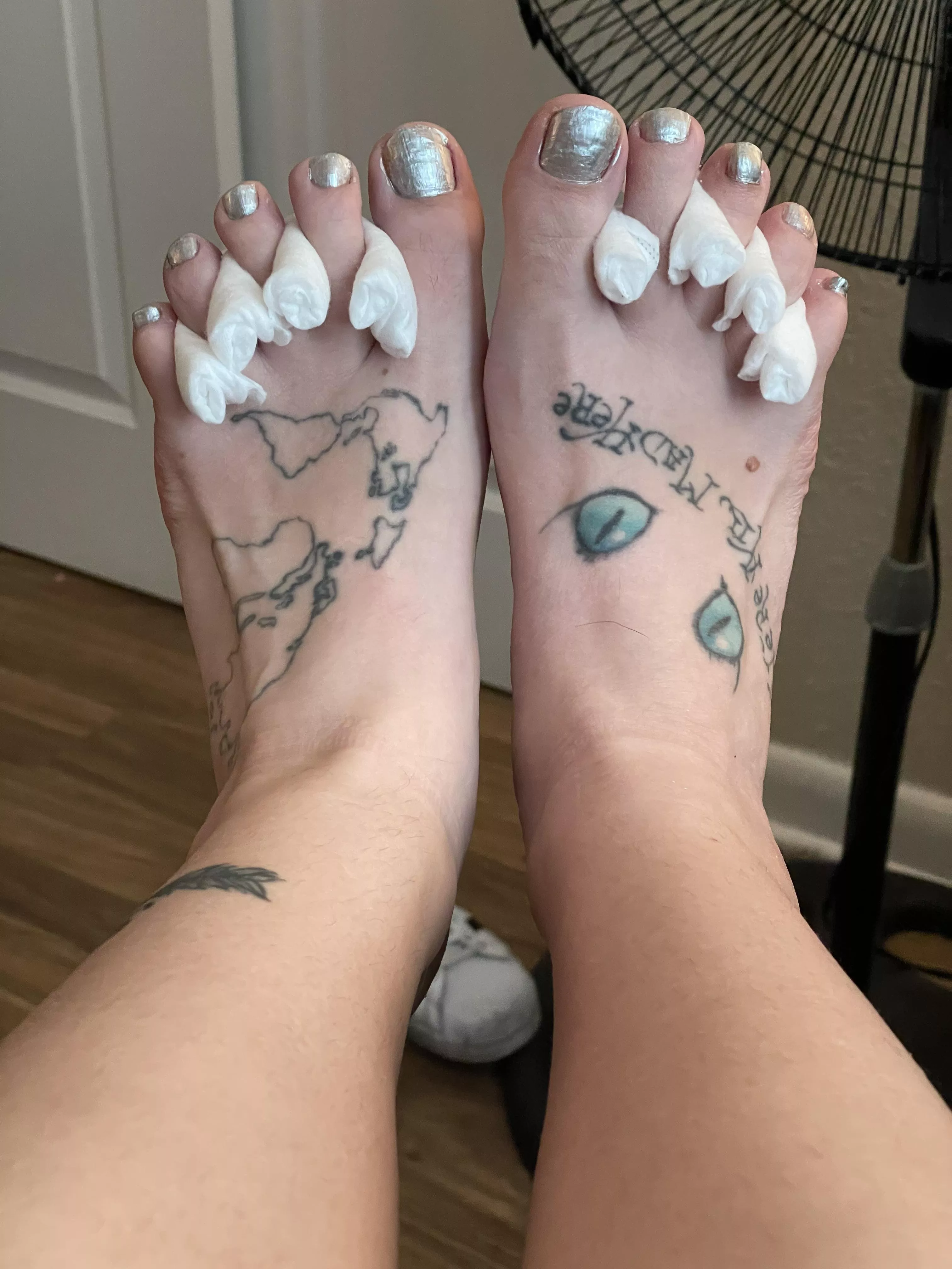 My toes are silver, but my feet are more valuable than gold ❤️
