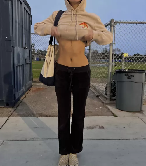 My tummy deserves your hot load daddy [img]