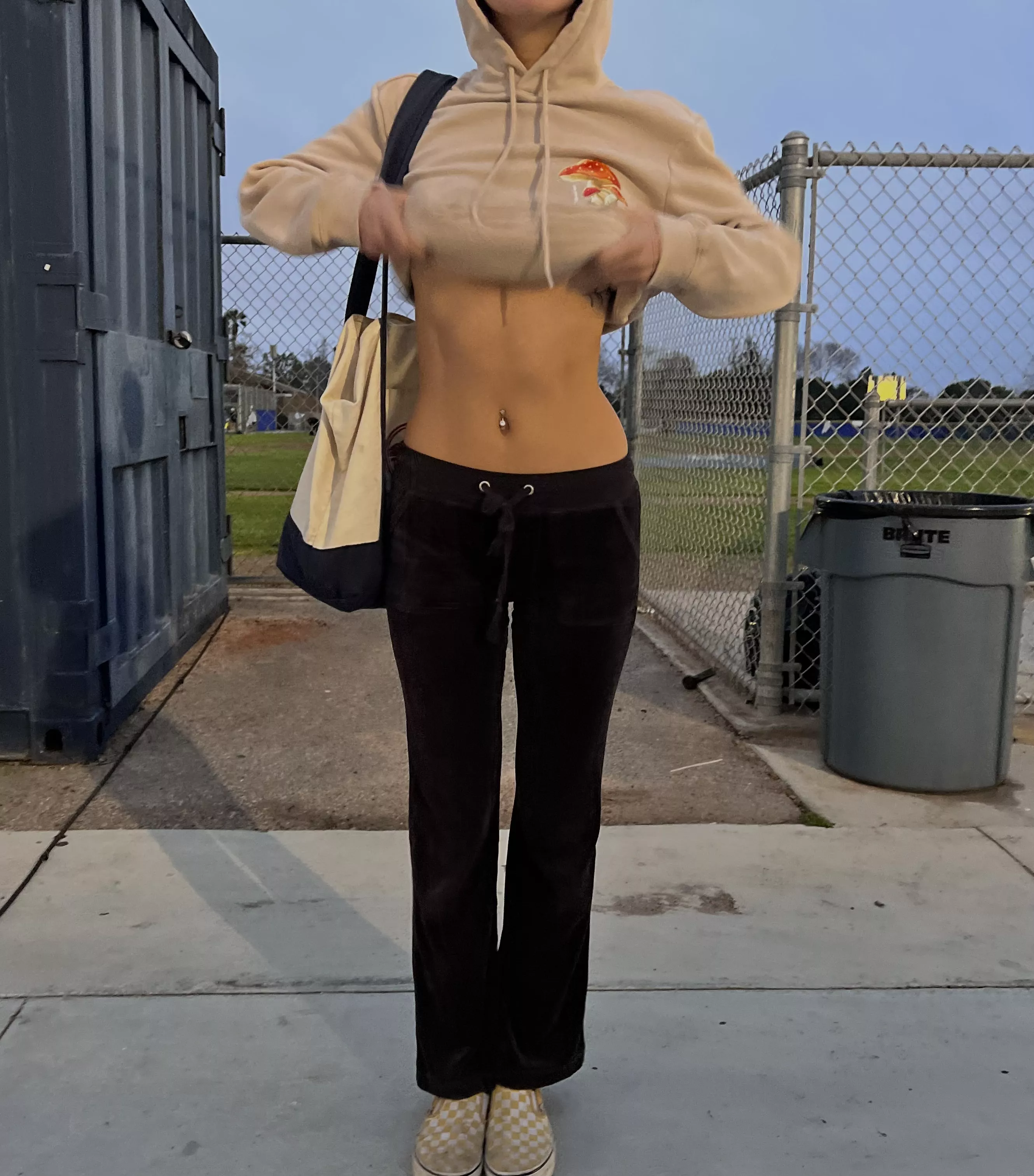 My tummy deserves your hot load daddy [img]