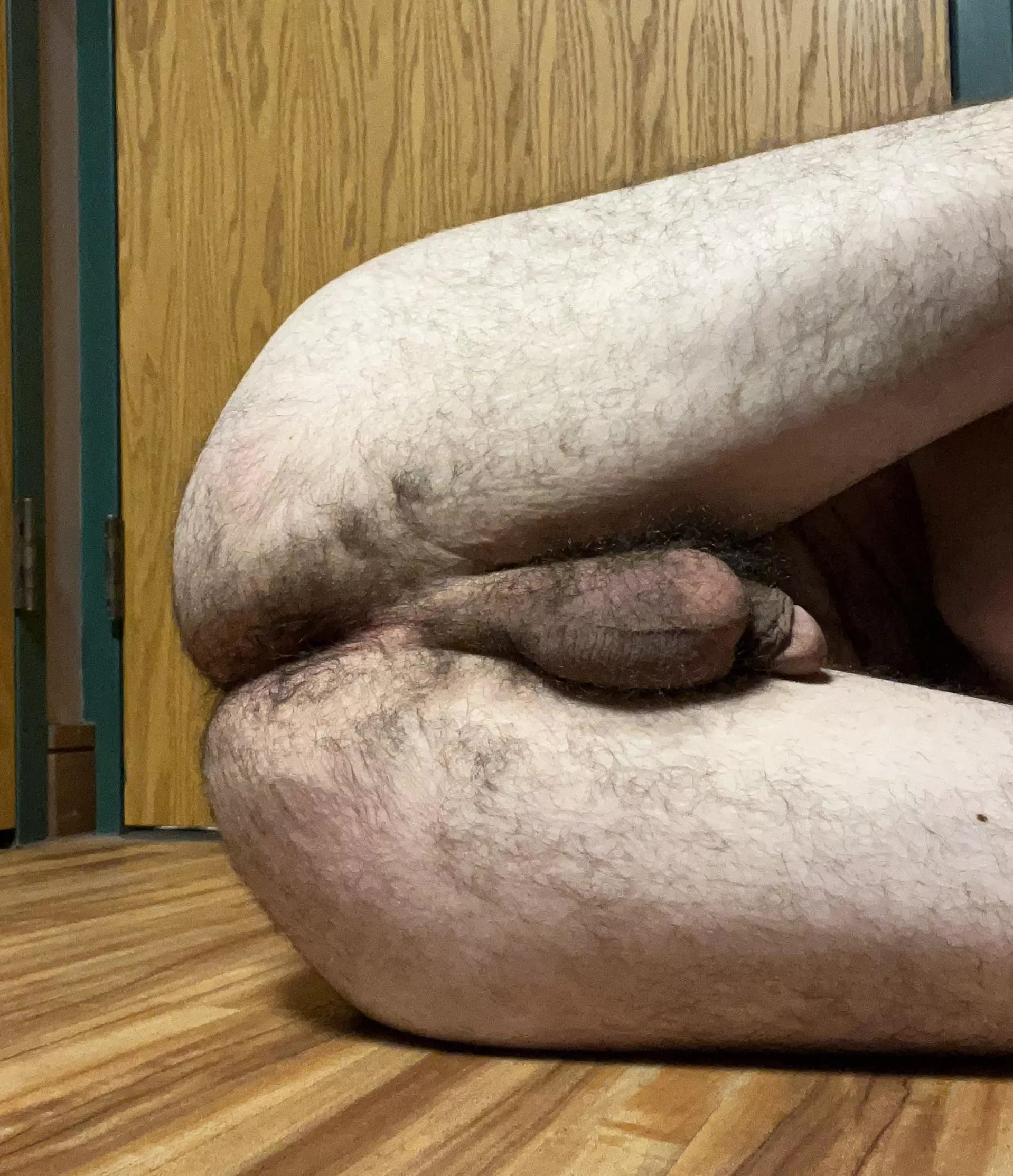 Need a daddy to put this college boy in his place (21M) DMs welcome