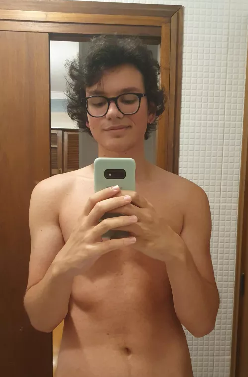 not gonna lie, I felt really cute taking this pic!