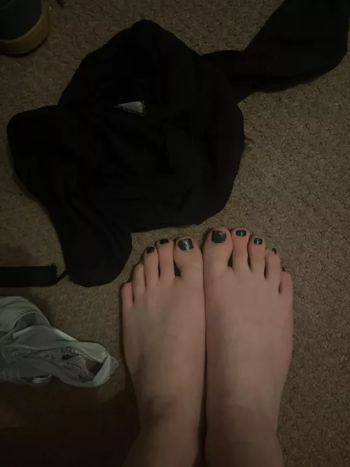 Painted toenails