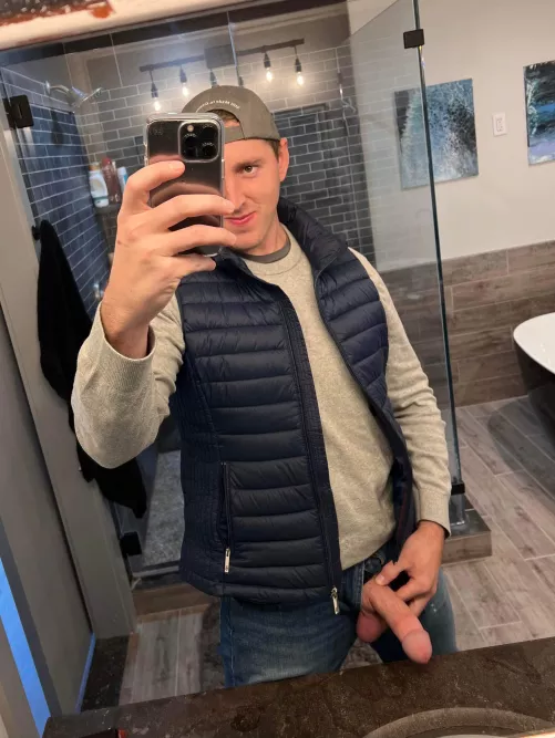 Quickie in the bathroom anyone ?