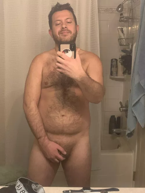 Snapped a pic before my shower 😏