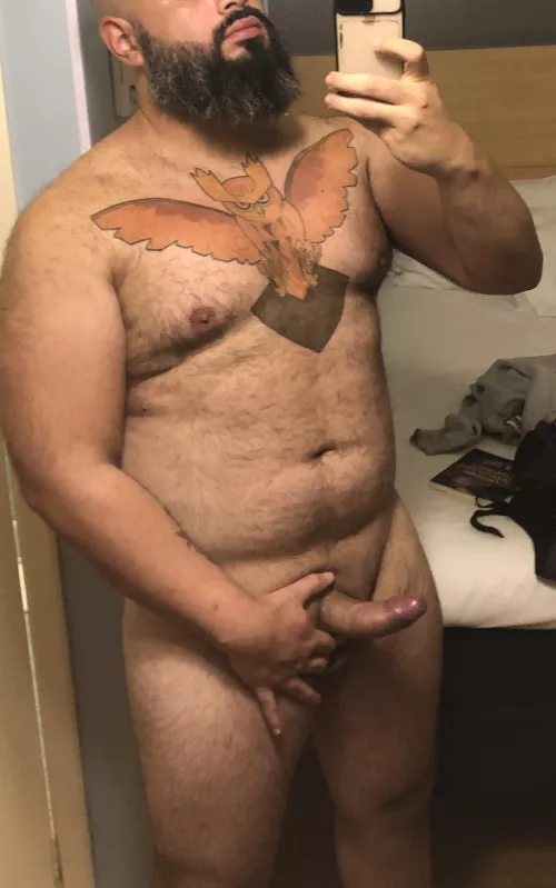 Something about hotels always makes me horny