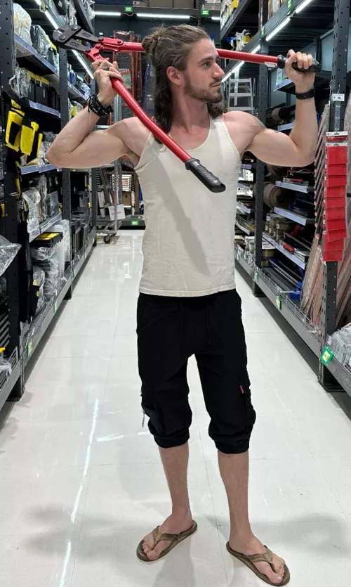 still life with boltcutters 😂 [26]