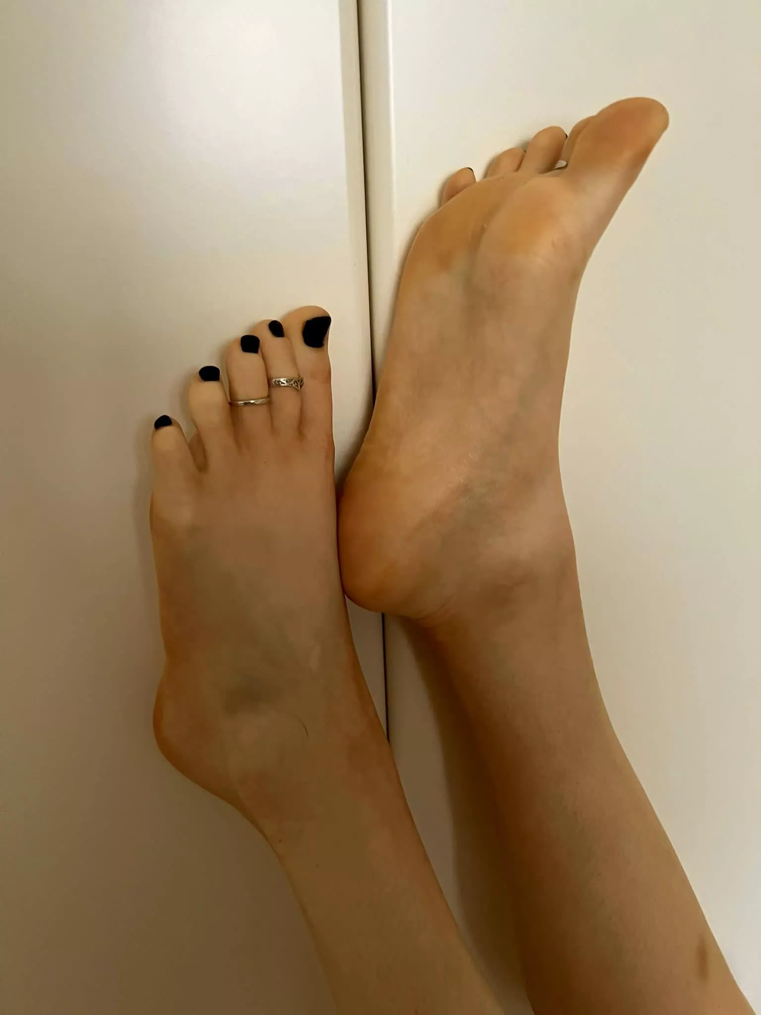 Suck my feet 🖤🥵