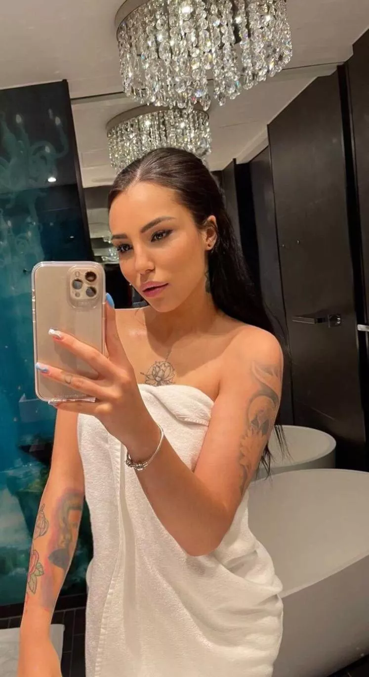 The best morning starts with breakfast with my pussy