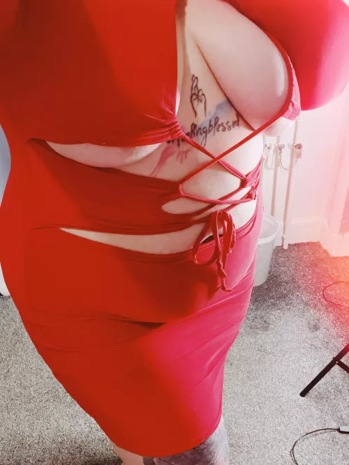 The prettiest dresses are worn to be taken off 😊