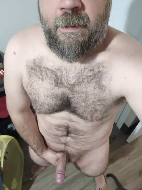 Time to get ready for the day 😏